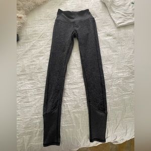 ALO High Waisted yoga Leggings